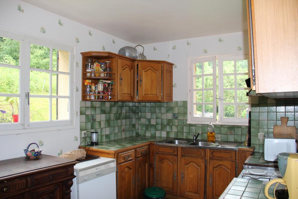 Holiday Home Maison De La Litiere Pugny-Chatenod Quarto foto