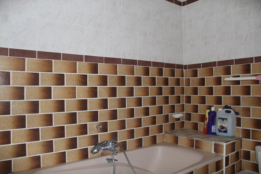 Holiday Home Maison De La Litiere Pugny-Chatenod Quarto foto
